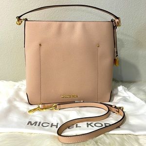 (MT107) Michael Kors HAYES Bucket Shoulder Bag